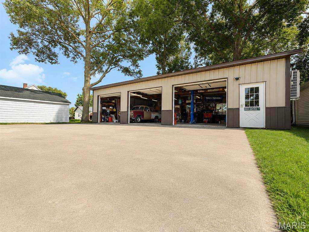 https://bt-photos.global.ssl.fastly.net/midamerica/orig_boomver_1_26051147-1.jpg
