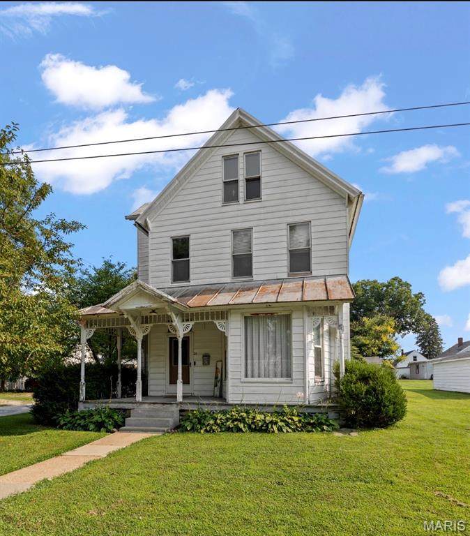 114 Pine Street - Photo 1