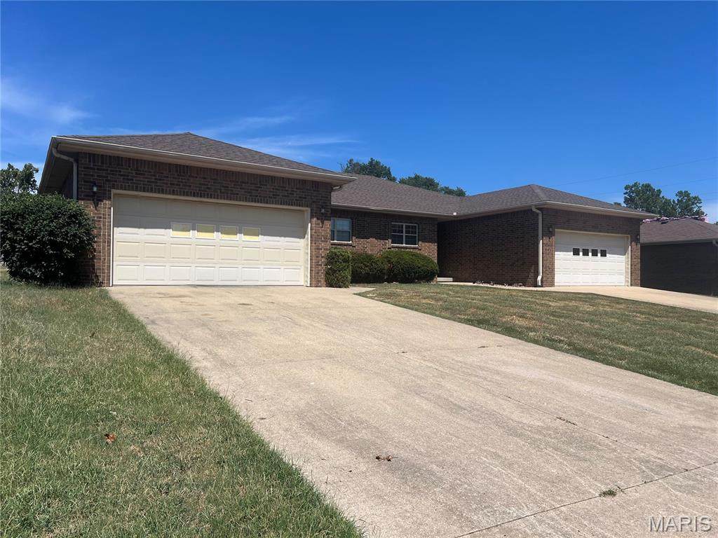 509-511 Zachery - Photo 1