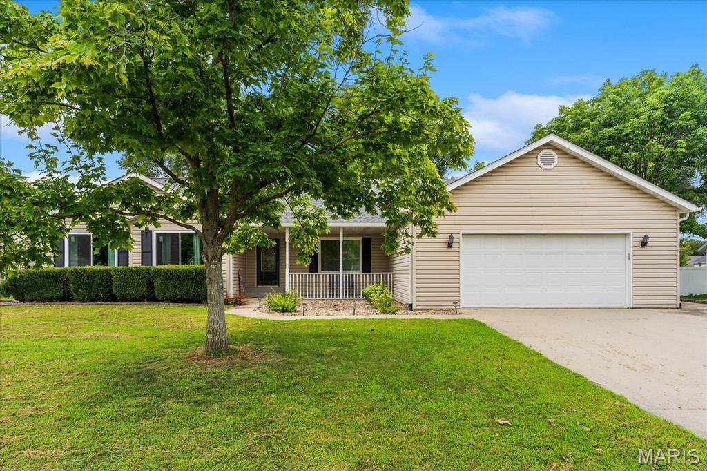 710 Mary Ann Court - Photo 1