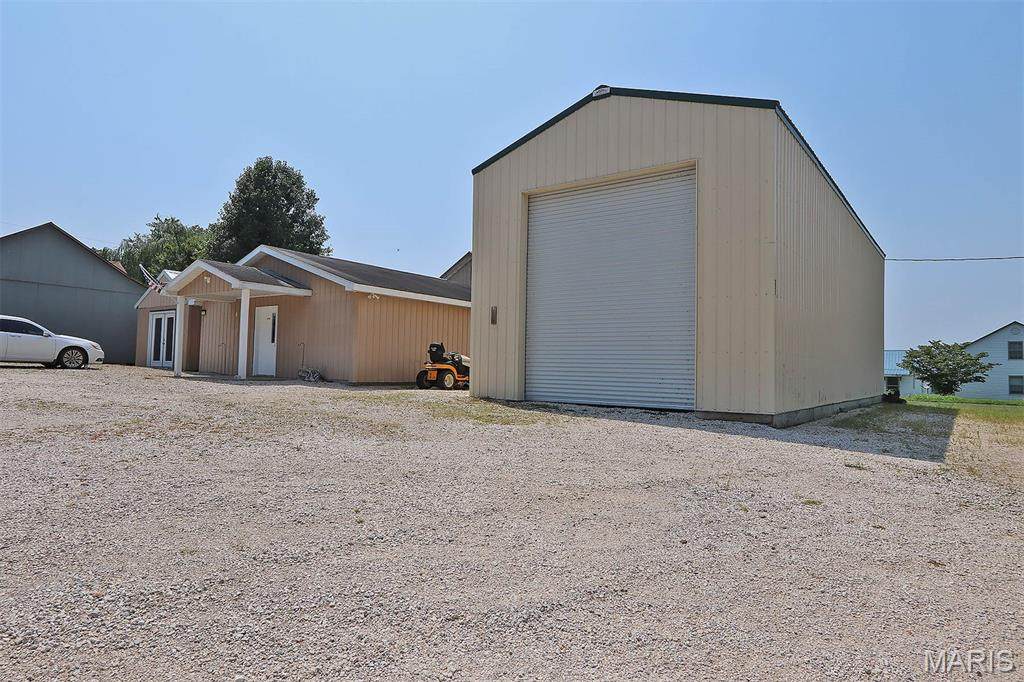 271 Shawneetown Road - Photo 1