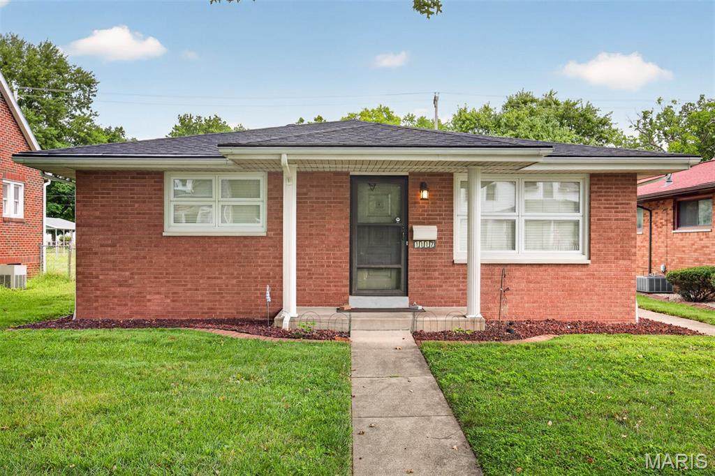 1117 9th Street - Photo 1