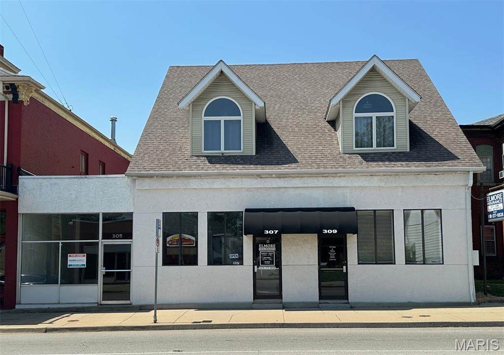 309 Illinois Street - Photo 1