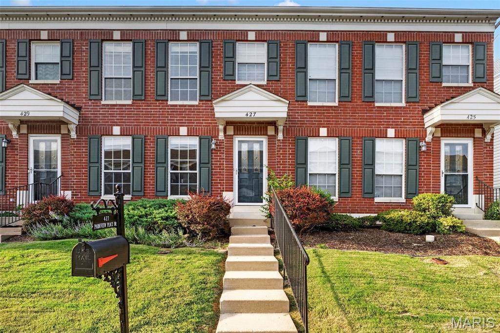 427 Parkview Place Drive - Photo 1