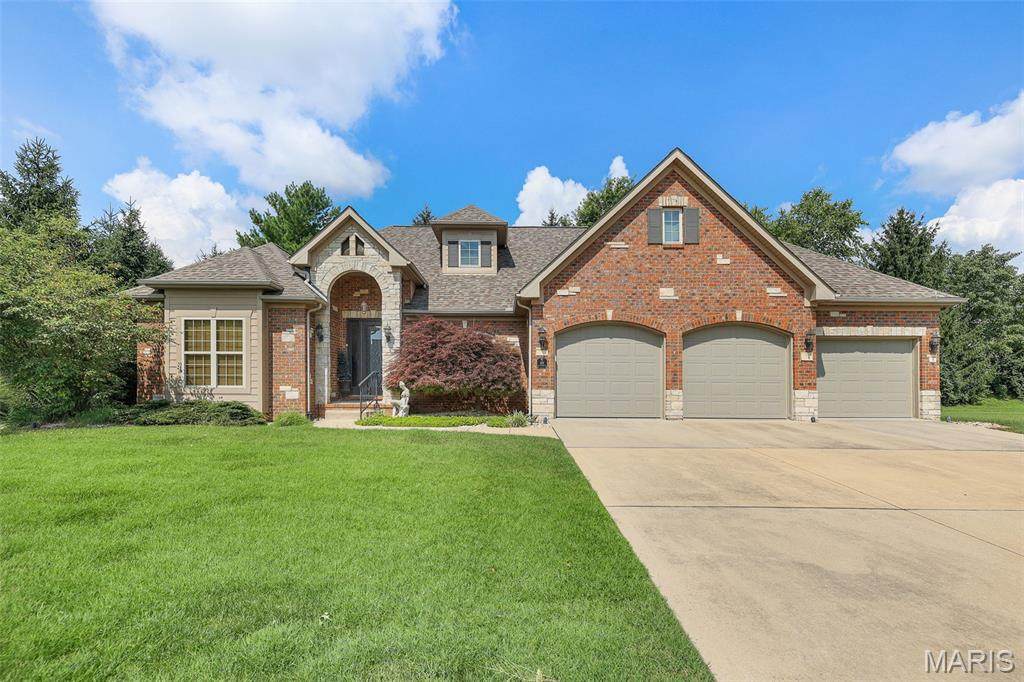 101 Fountain Drive - Photo 1