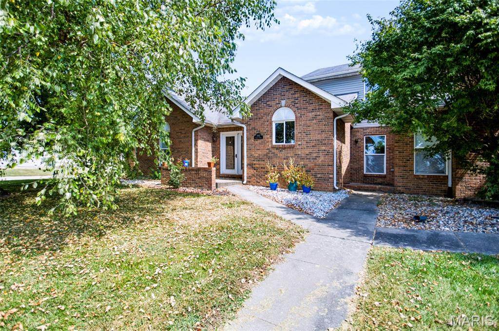 1003 Angela Court - Photo 1