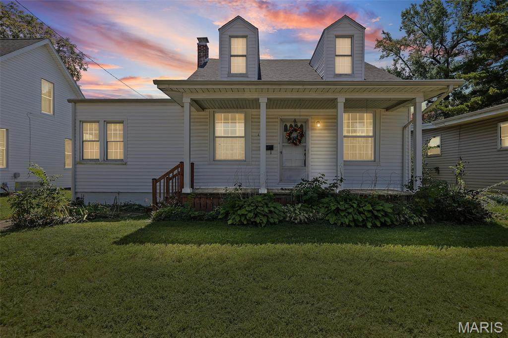 427 3rd Street - Photo 1