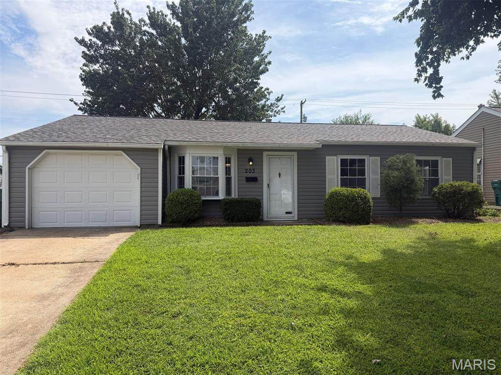 203 Dartmouth Drive - Photo 1