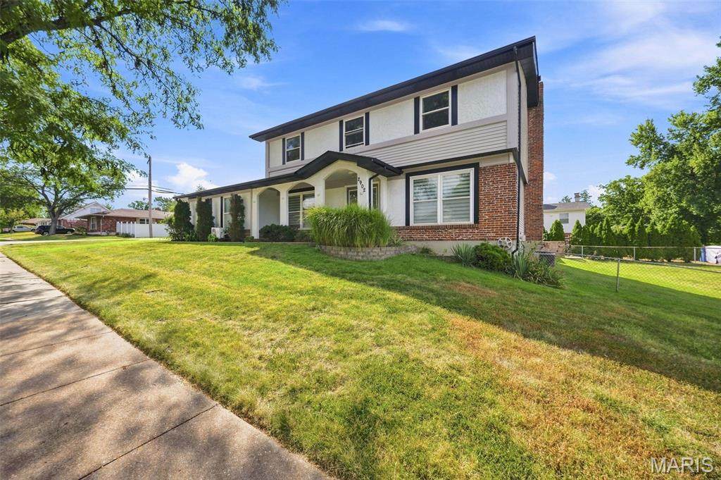 2902 Flameglow Drive - Photo 1