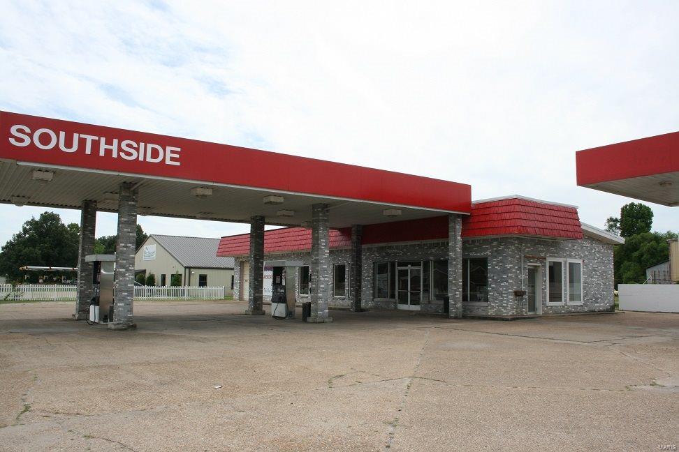 1401 Broadway - Photo 1