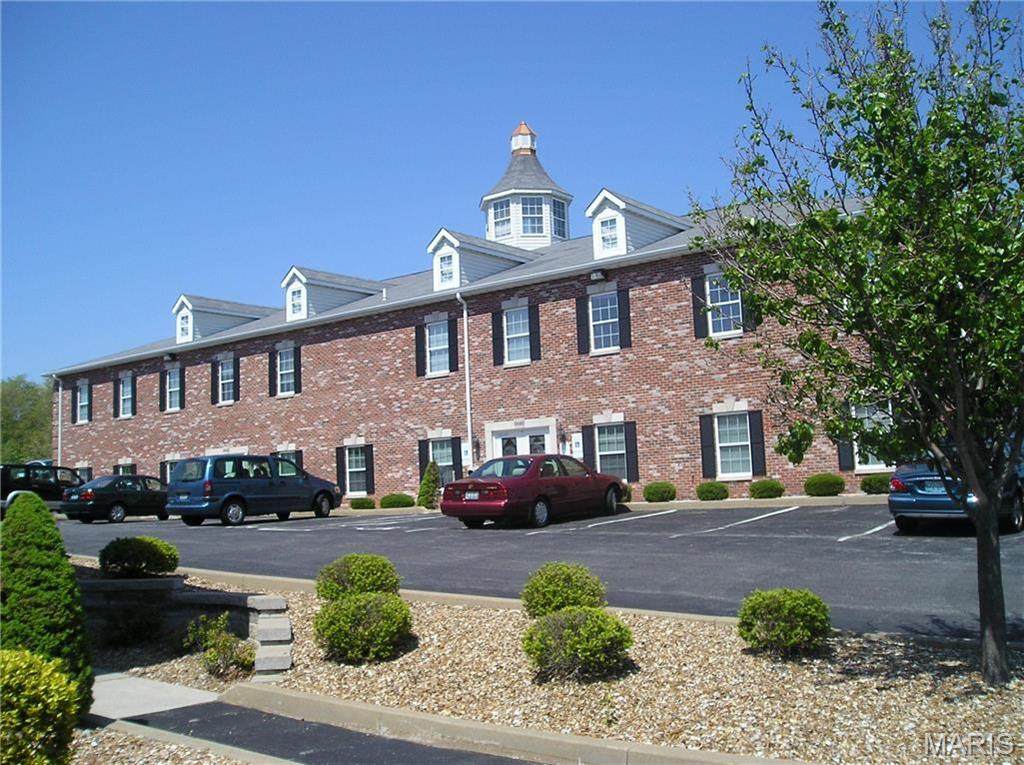 2440 Executive - Photo 1