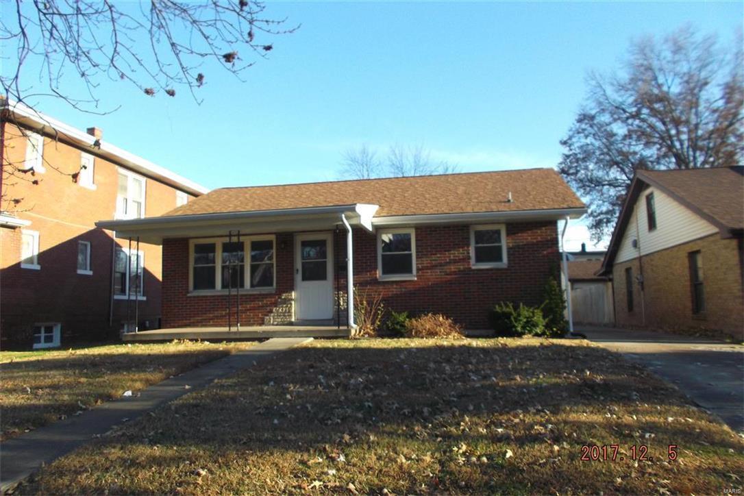 2504 Edison Avenue - Photo 1