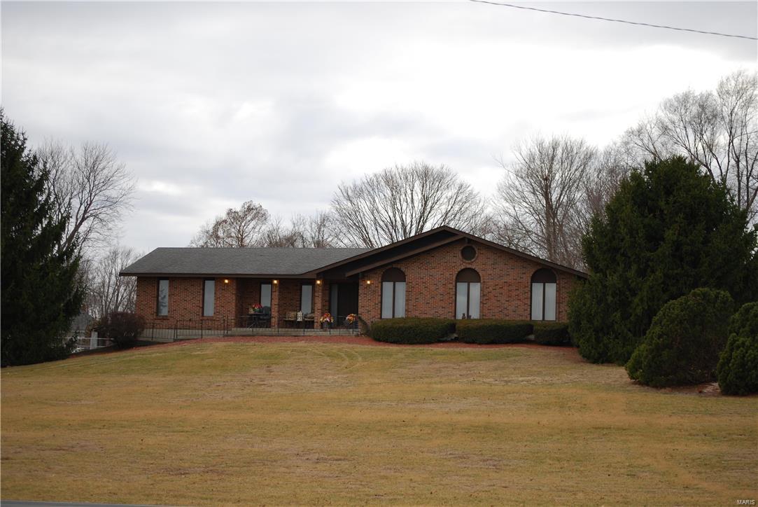 463 Main - Photo 1