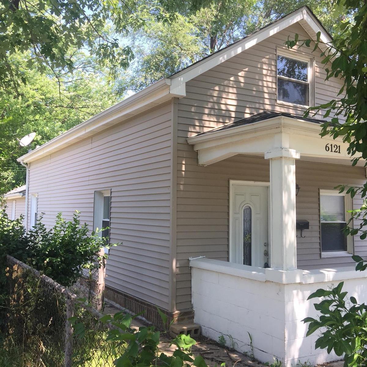 6121 Alabama Avenue - Photo 1