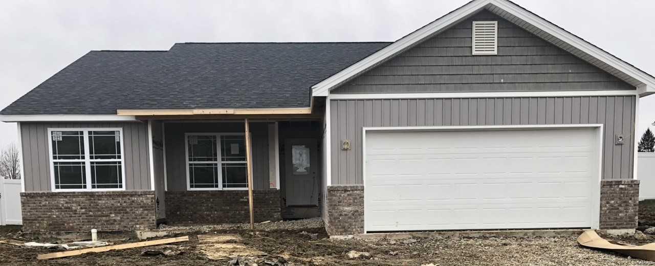 2723 London Lane - Photo 1