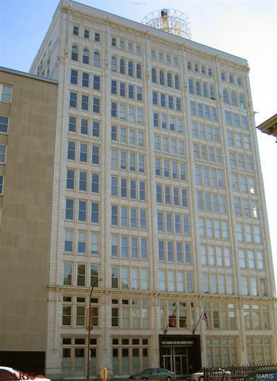 1501 Locust - Photo 1