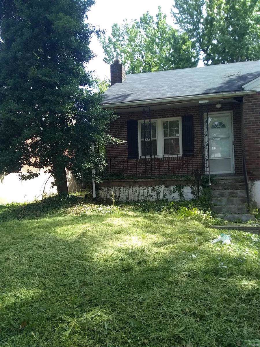 2617 Avie - Photo 1
