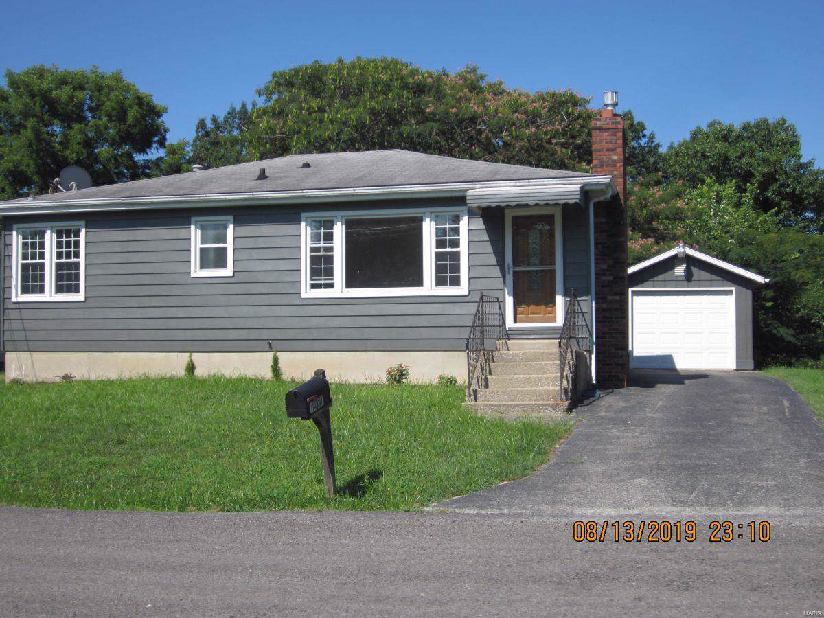 1407 Alice Street - Photo 1
