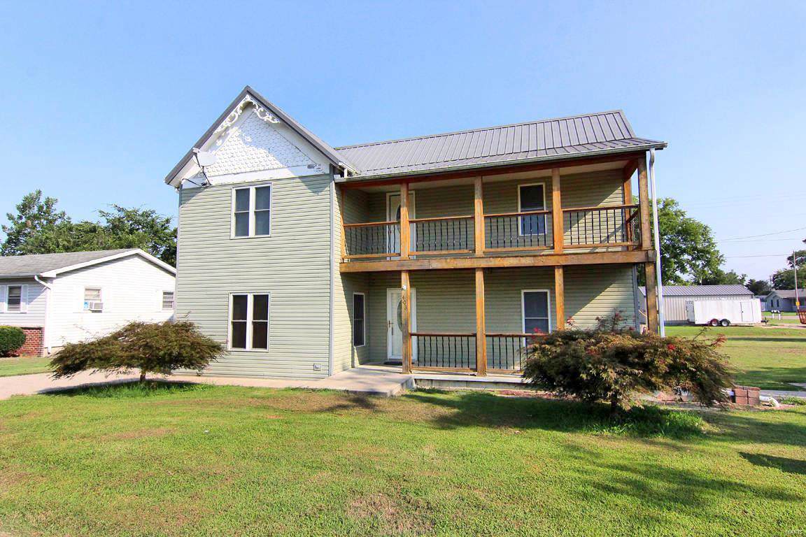 403 Whitwell Avenue - Photo 1