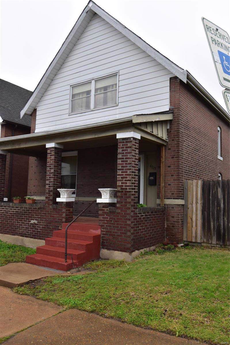4715 Morganford - Photo 1