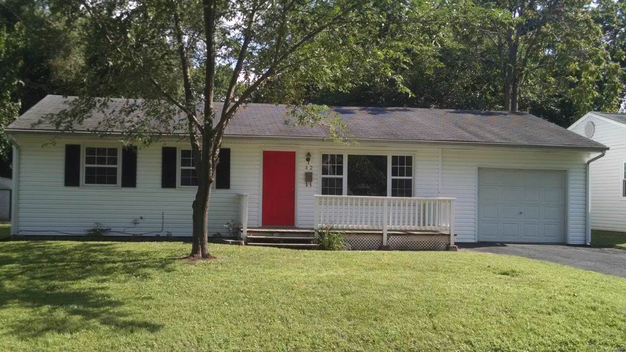 42 Lillian Dr - Photo 1