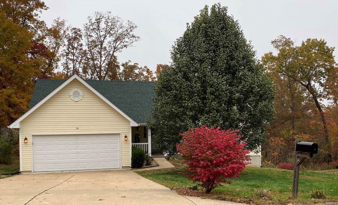 96 Lakeview Drive - Photo 1