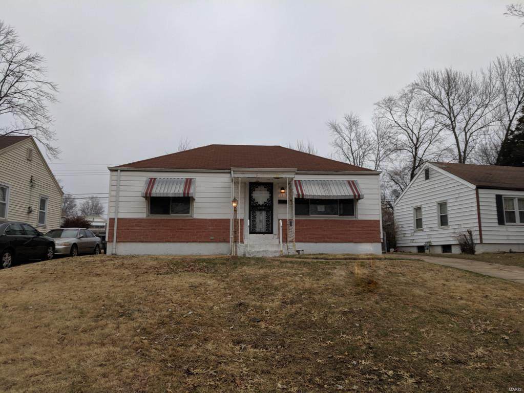 1313 Lynhaven Place - Photo 1