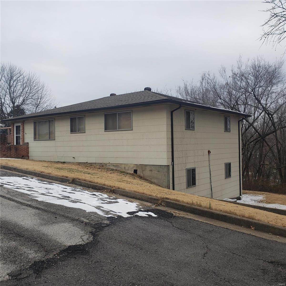 1106 Schriewer Drive - Photo 1