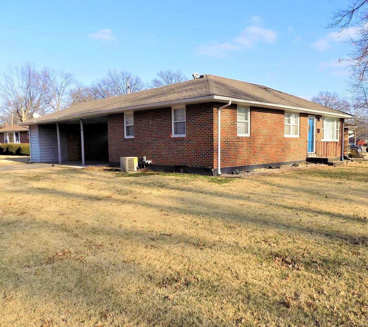 4048 Stearns Avenue - Photo 1