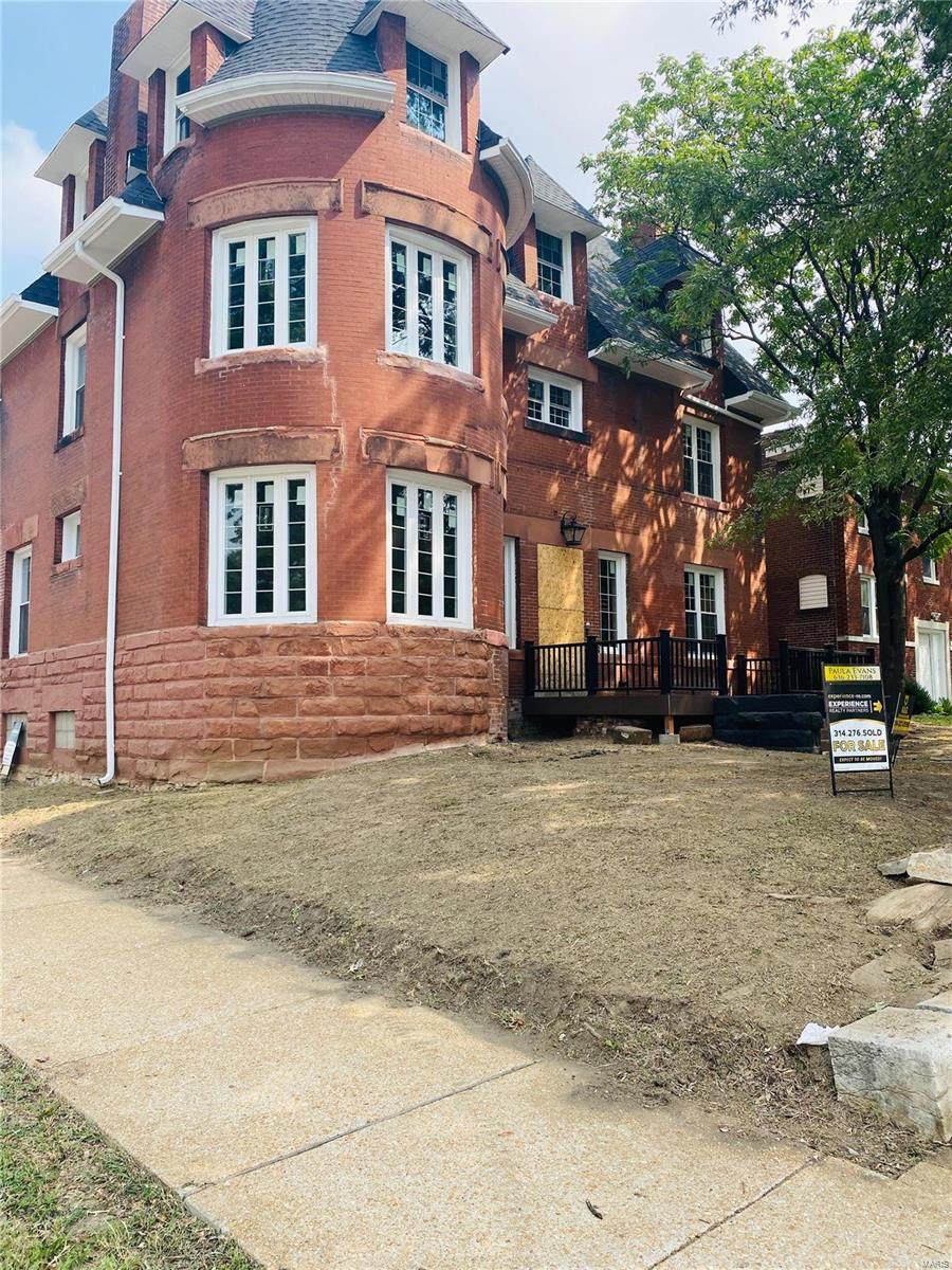 3259 Lafayette Avenue - Photo 1
