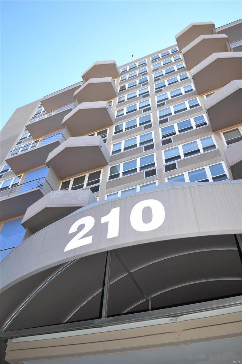 210 17th Street - Photo 1