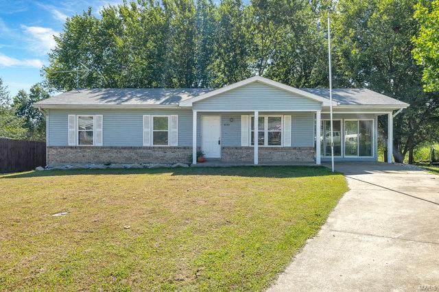 1020 Hackberry Ct - Photo 1