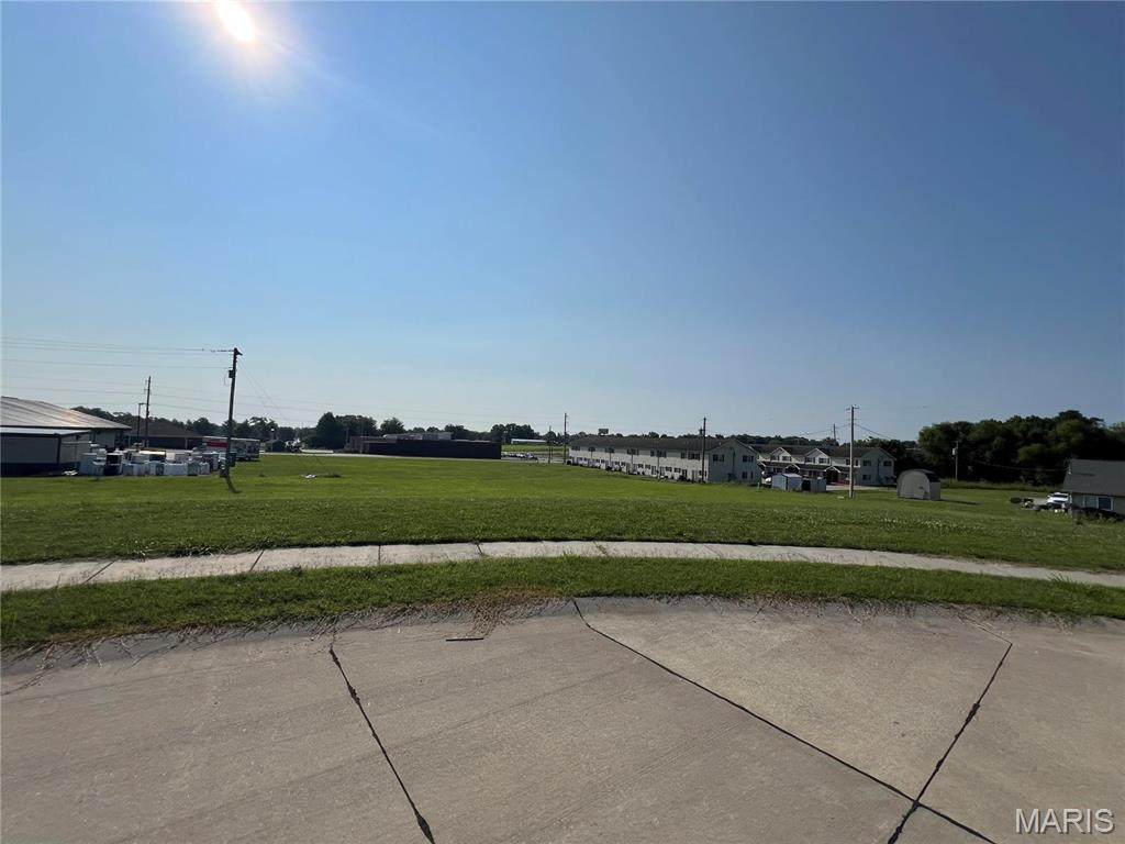 1649 Redbud Court - Photo 1