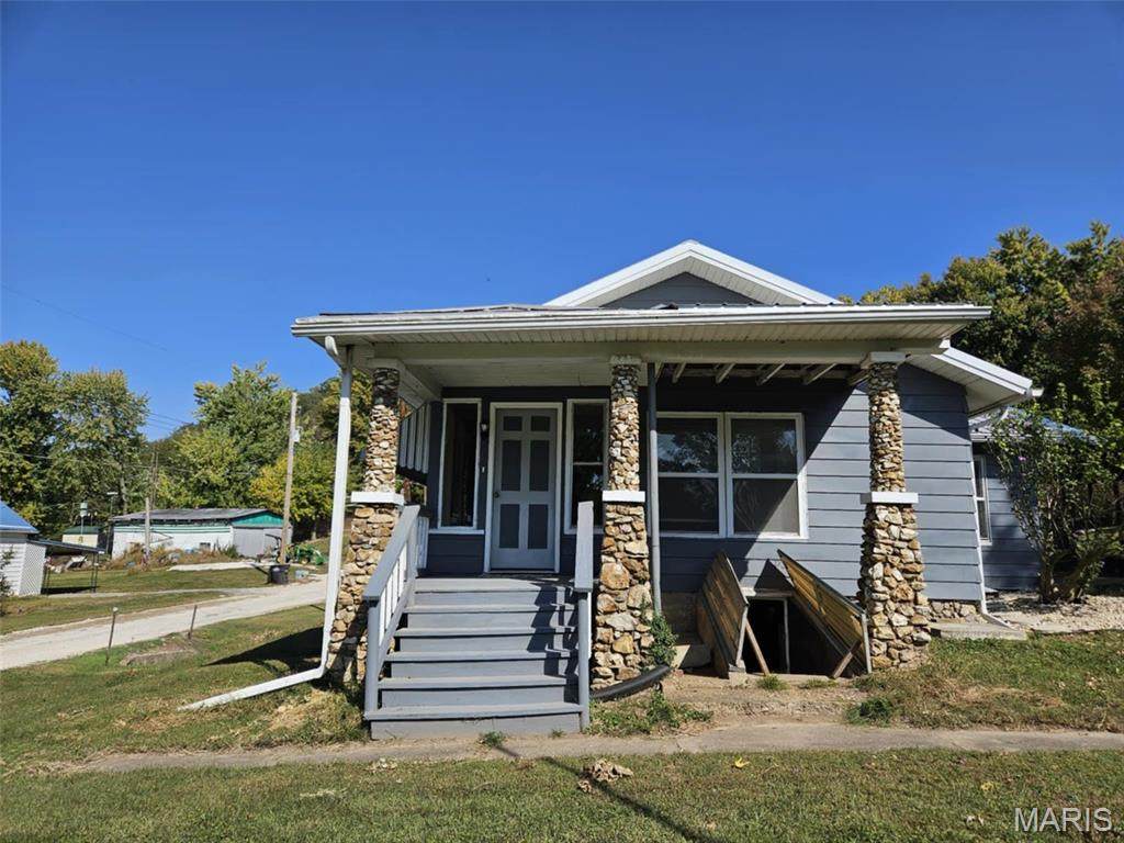 174 Clinton Street - Photo 1