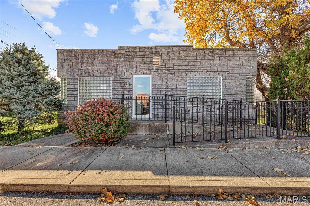 250 Main Street - Photo 1