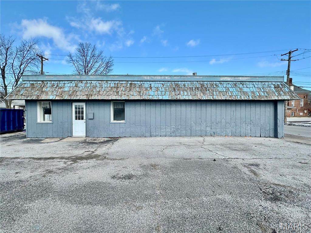 265 Ferguson Avenue - Photo 1