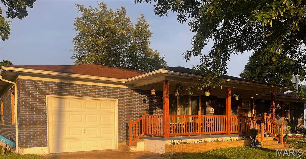 522 Elm - Photo 1