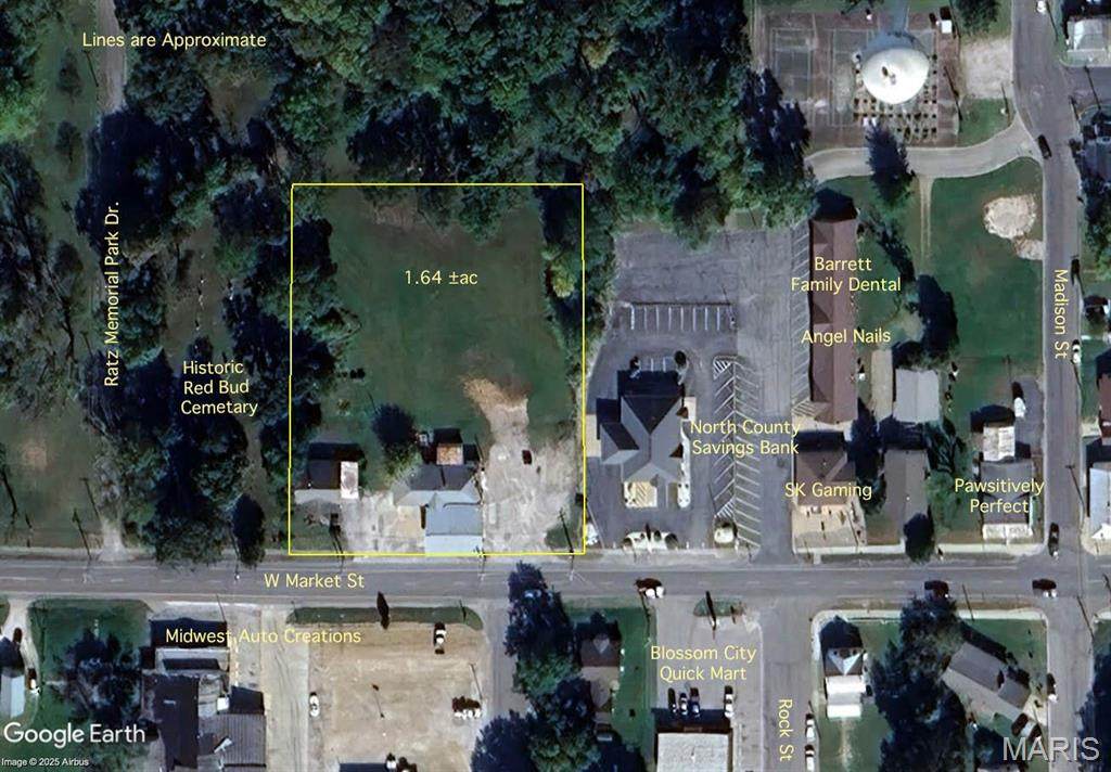 425 W Market St - Photo 1