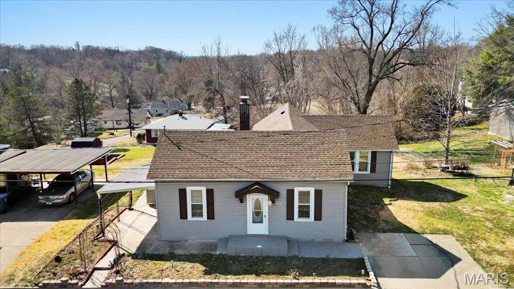 212 Summit Avenue - Photo 1