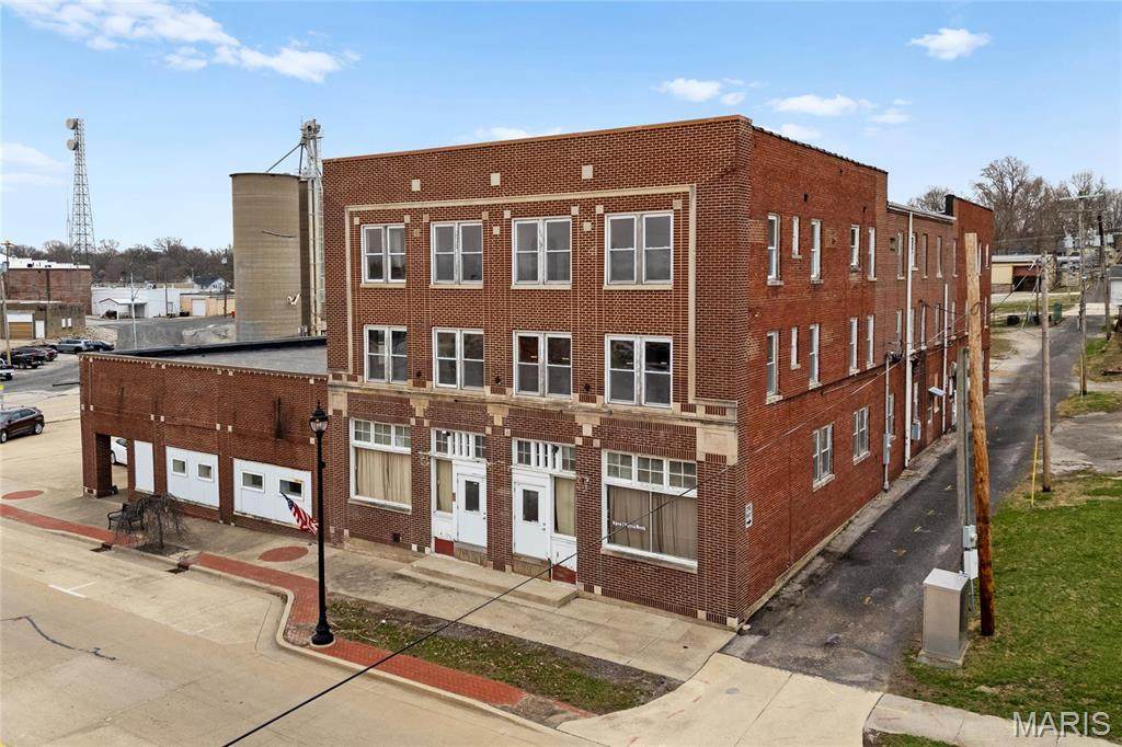 612 Gallatin Street - Photo 1