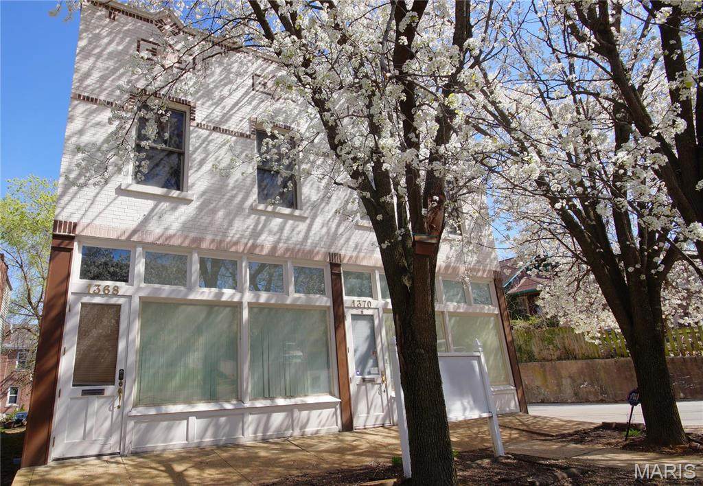 1368 Mccausland Avenue - Photo 1