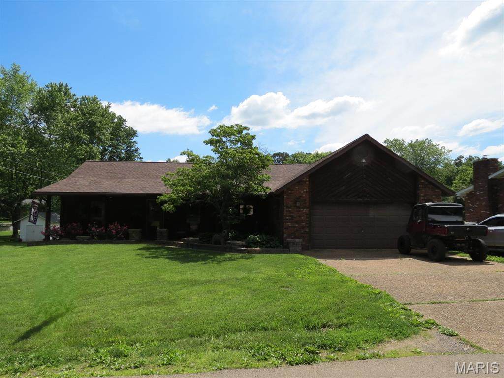 112 Riverside Drive - Photo 1