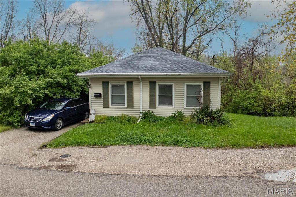 3310 Leroy Avenue - Photo 1