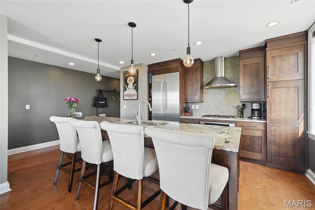 232 Kingshighway Boulevard - Photo 1