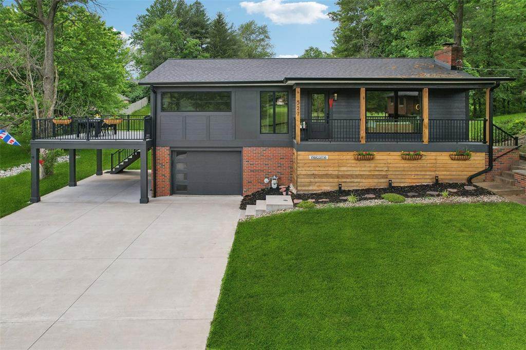 527 Lake Drive - Photo 1