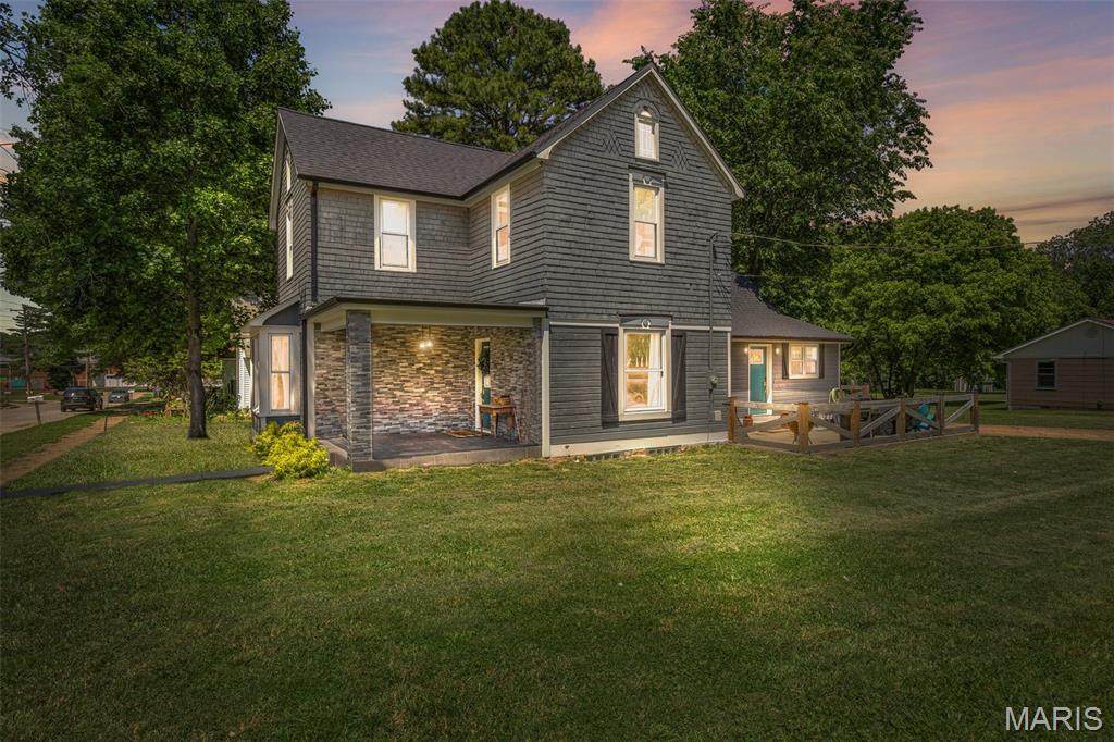 502 Jackson Street - Photo 1
