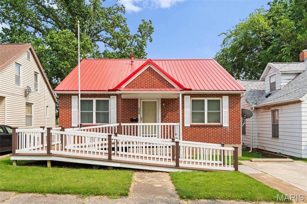 1610 Swanwick Street - Photo 1