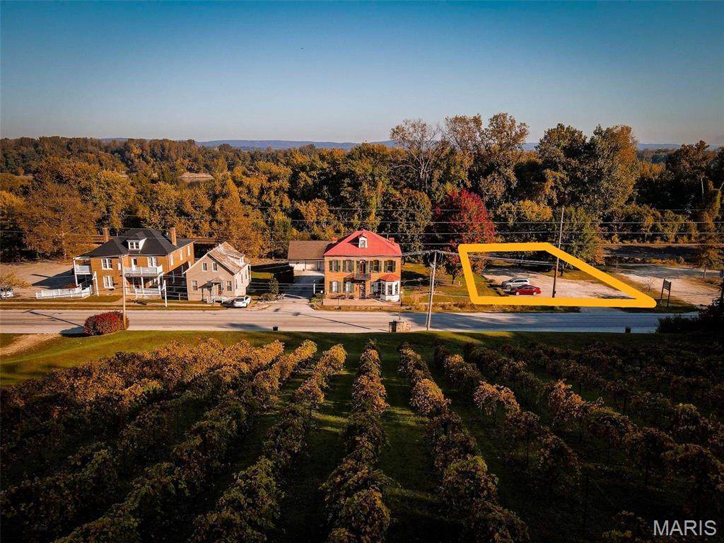 415 B 1st Street - Photo 1