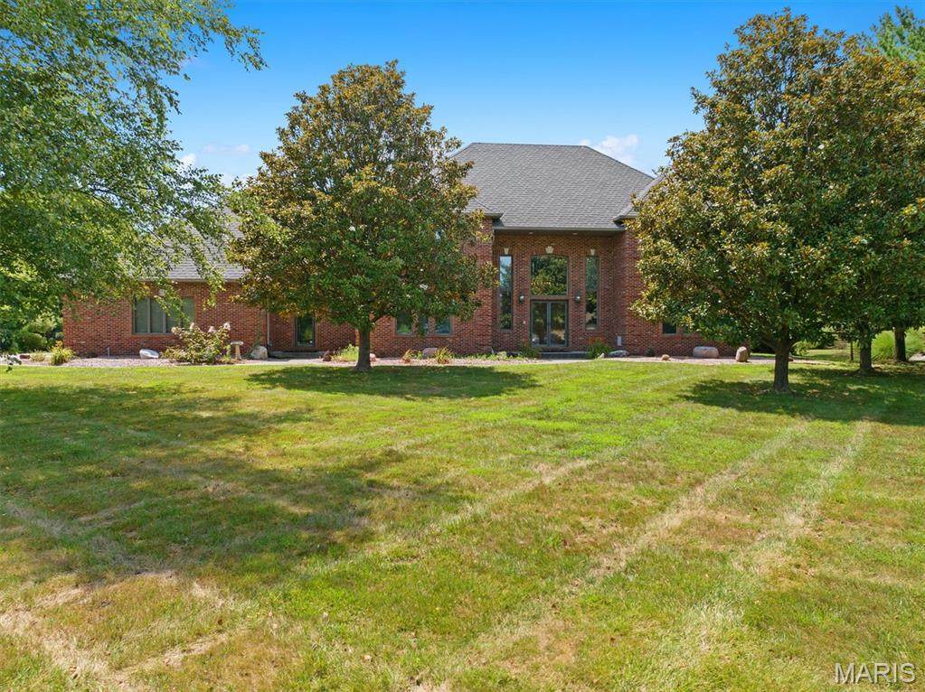 517 Waters Edge Drive - Photo 1