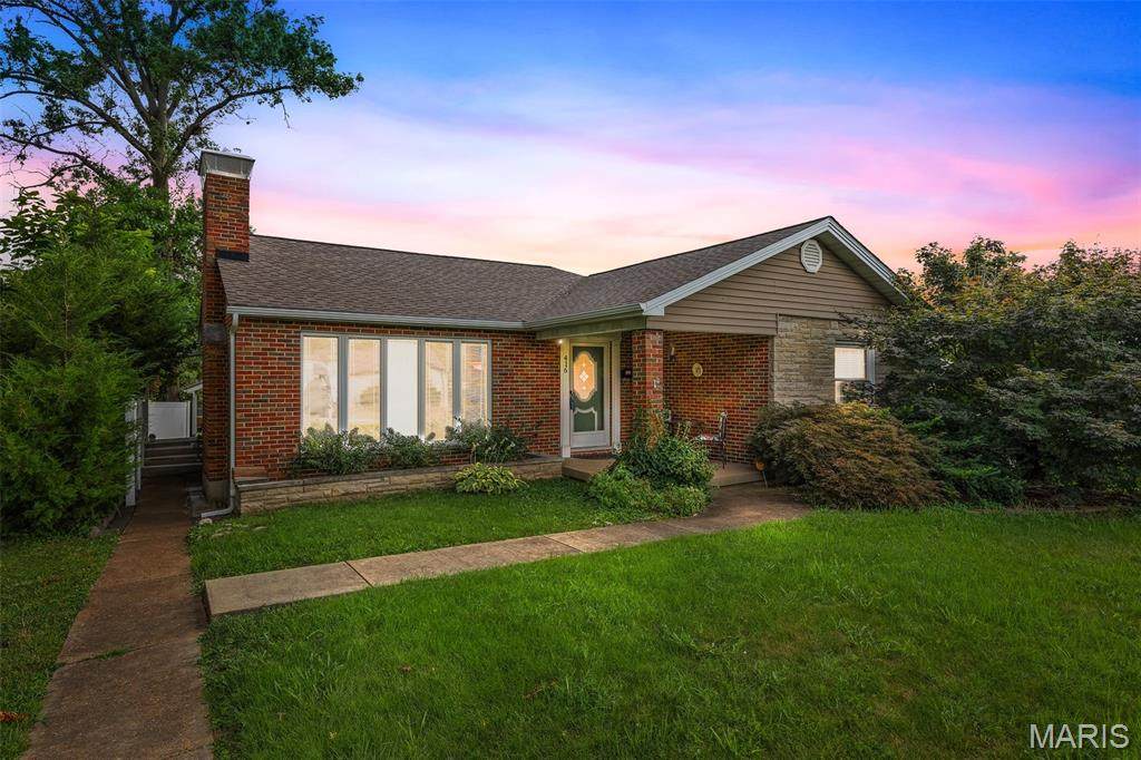 416 10th Street - Photo 1